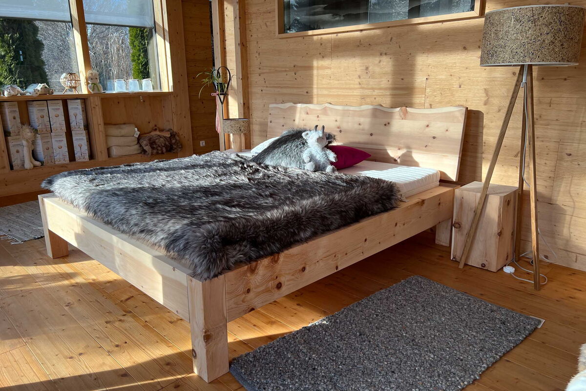 Zirbenbett Modell „Starnberg“